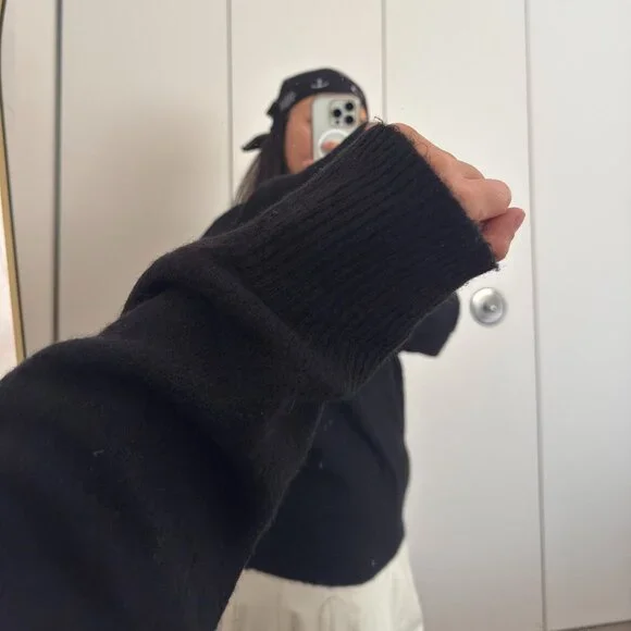 H&M Divided Essential Black Sweater - Picture 3 of 6